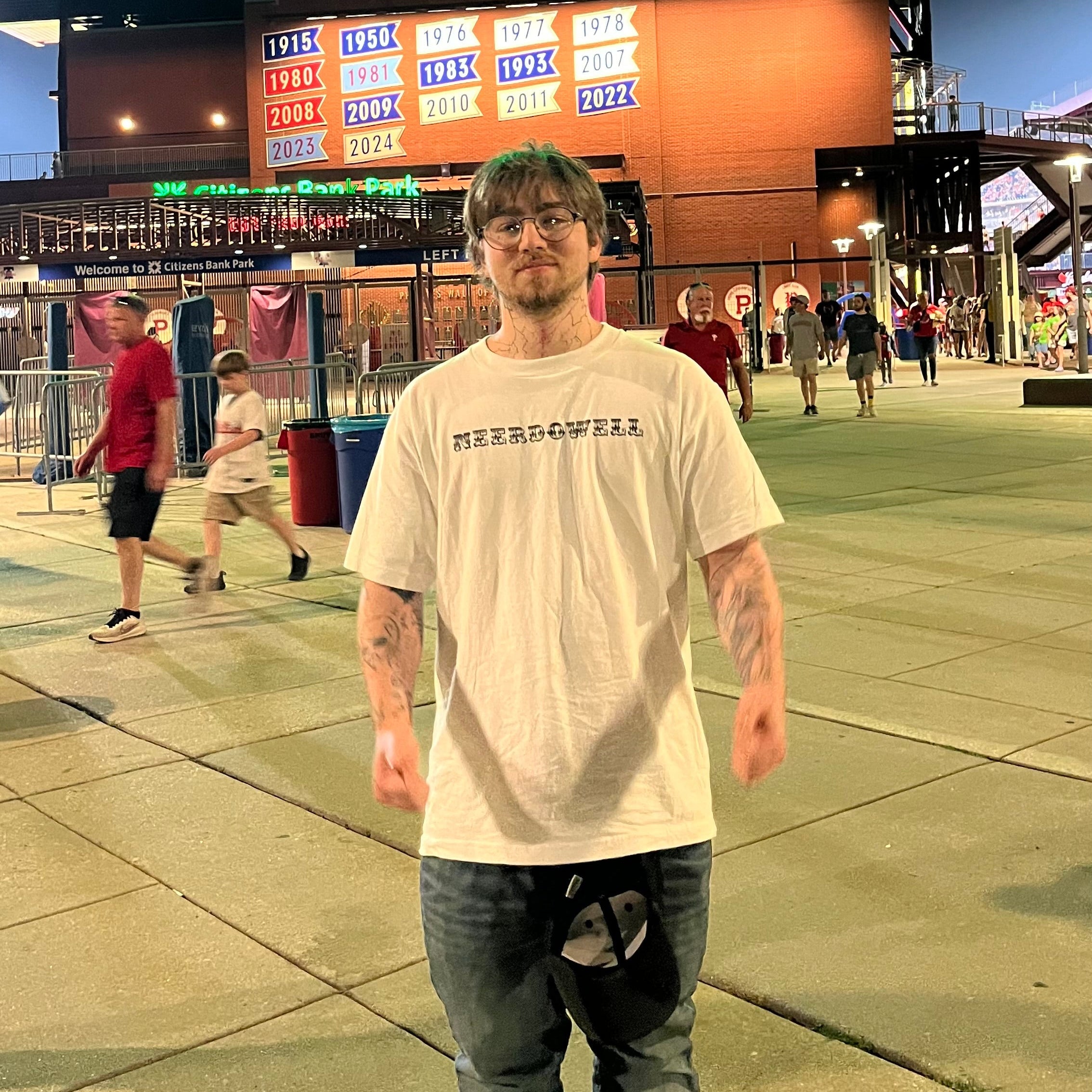 NEERDOWELL V1 Tee